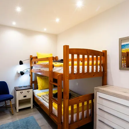 Lejlighed Ocean Panorama - 3 Ac Bedrooms, Private Garage, Pool, 2 Bathrooms, Tv Channels *