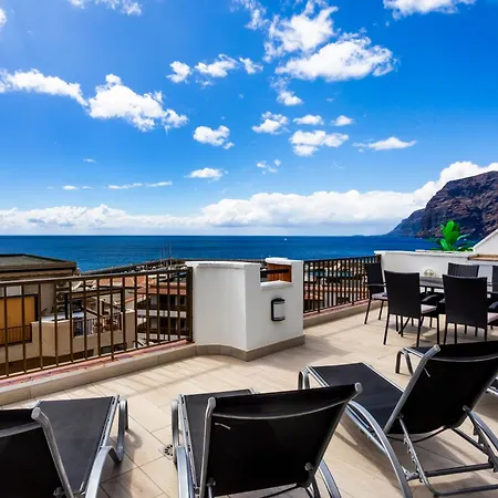 Ocean Panorama - 3 Ac Bedrooms, Private Garage, Pool, 2 Bathrooms, Tv Channels דירה *