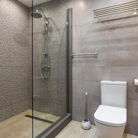 Ocean Panorama - 3 Ac Bedrooms, Private Garage, Pool, 2 Bathrooms, Tv Channels アパート *